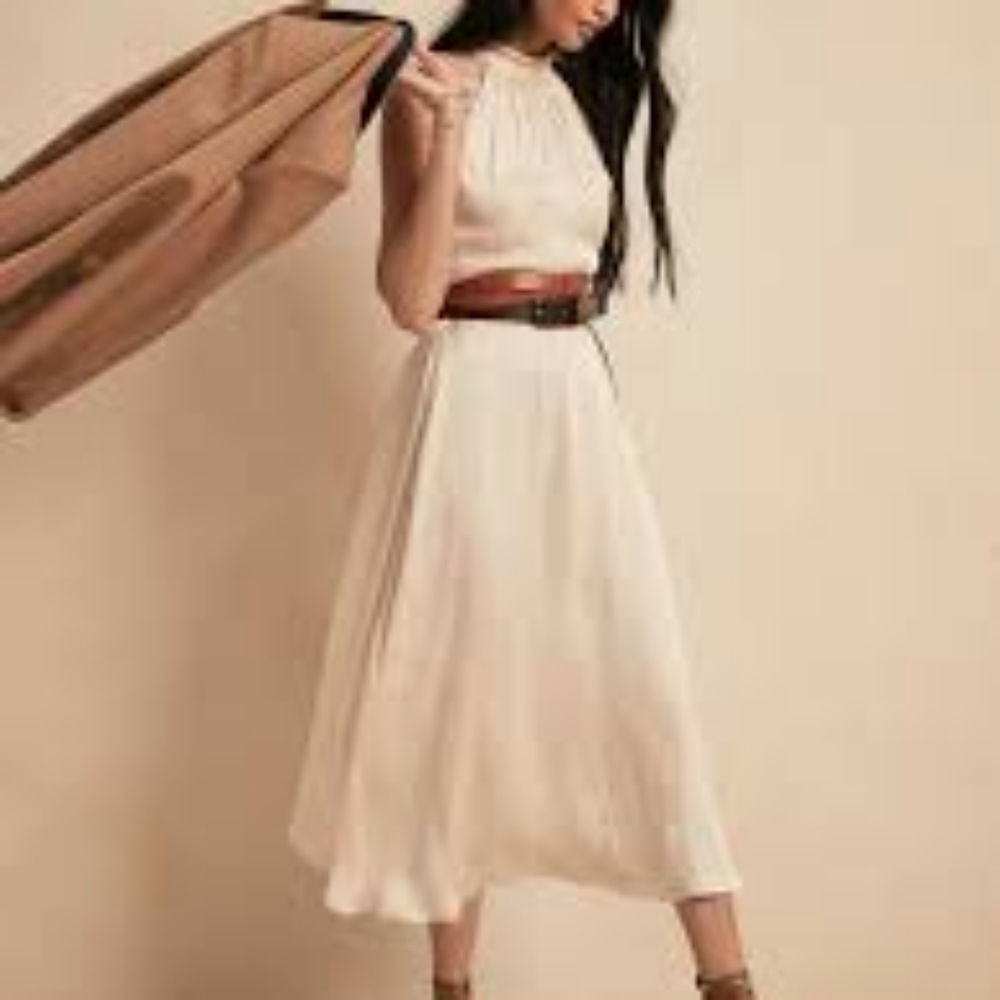Banana Republic Beige Midi Dress - Picture 3 of 8